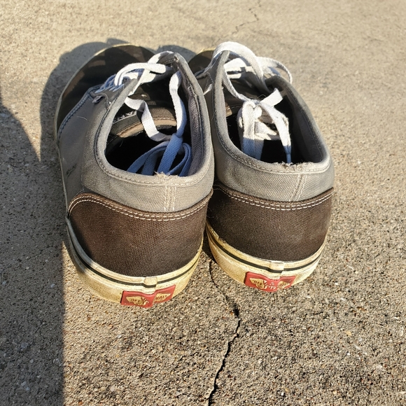 Vans Shoes sz 10.5 - Picture 5 of 7